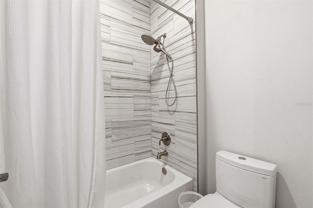 8684 SANDERS TREE LOOP, Wesley Chapel, FL 33545