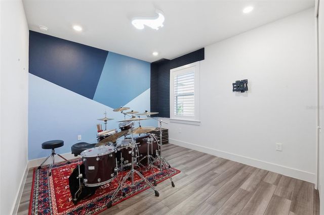 8684 SANDERS TREE LOOP, Wesley Chapel, FL 33545