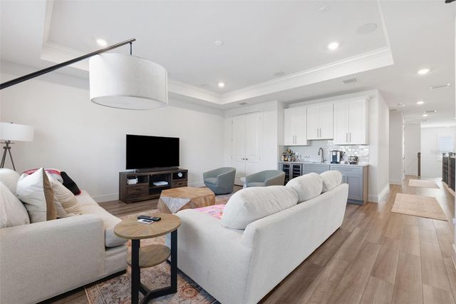 8684 SANDERS TREE LOOP, Wesley Chapel, FL 33545