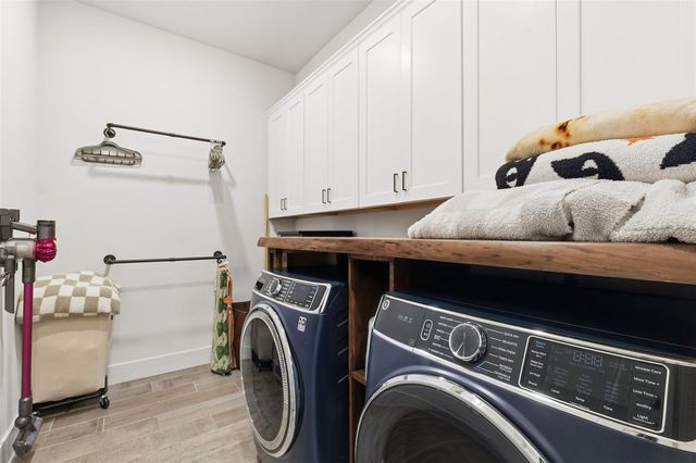 8684 SANDERS TREE LOOP, Wesley Chapel, FL 33545