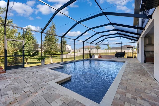 8684 SANDERS TREE LOOP, Wesley Chapel, FL 33545