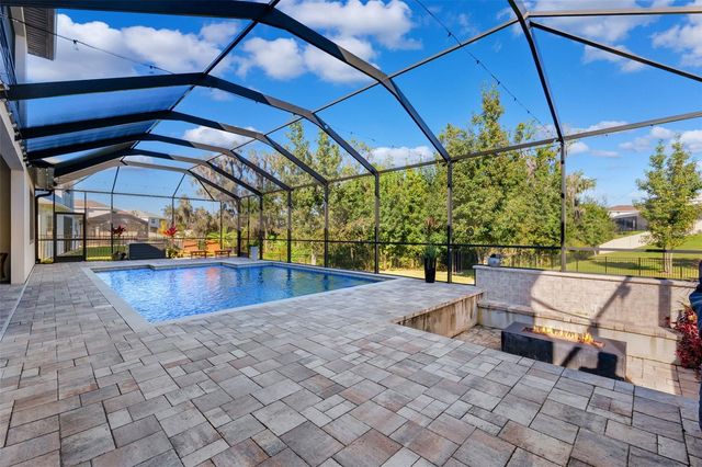 8684 SANDERS TREE LOOP, Wesley Chapel, FL 33545