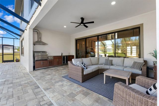 8684 SANDERS TREE LOOP, Wesley Chapel, FL 33545