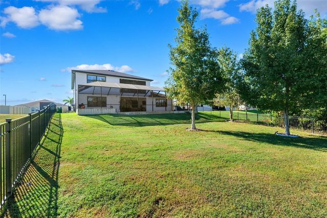 8684 SANDERS TREE LOOP, Wesley Chapel, FL 33545