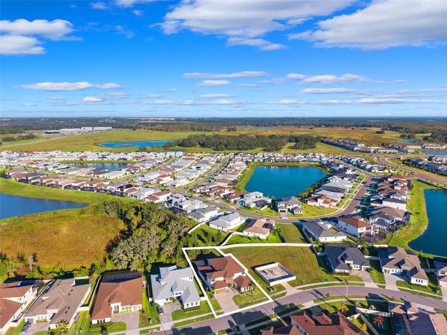 8684 SANDERS TREE LOOP, Wesley Chapel, FL 33545