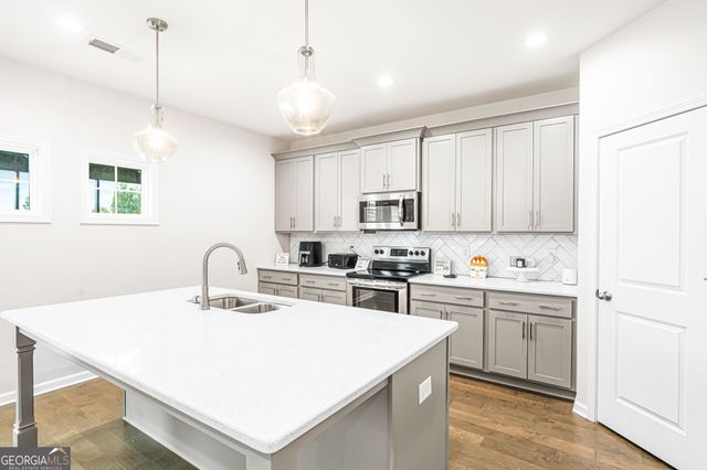 413 Cambrian Drive, Kathleen, GA 31047