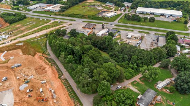 144 Evelyn Road, Easley, SC 29640