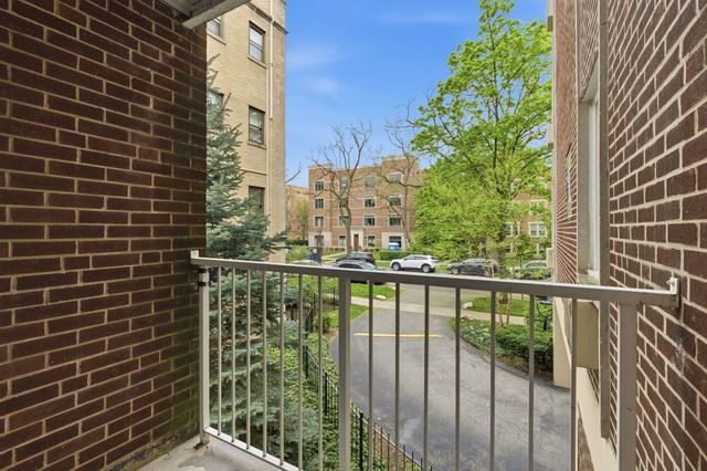 1310 Maple Avenue 2C, Evanston, IL 60201