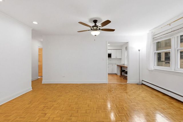 1310 Maple Avenue 2C, Evanston, IL 60201