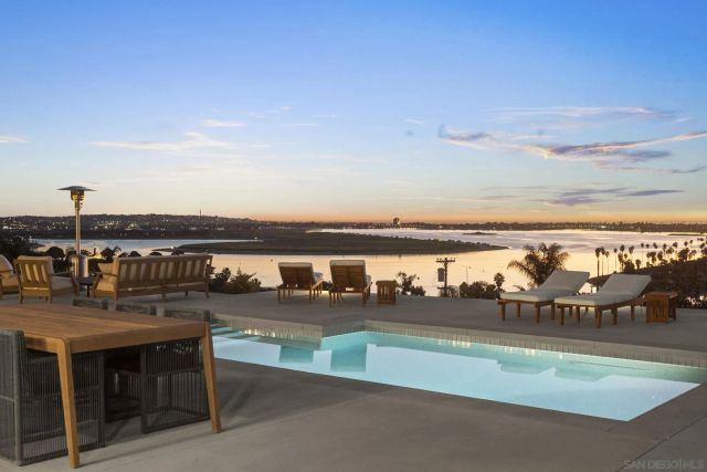 3080 Lloyd St, San Diego, CA 92117