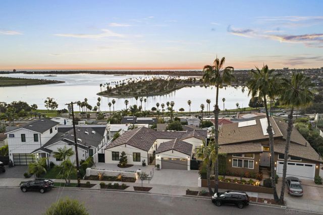 3080 Lloyd St, San Diego, CA 92117