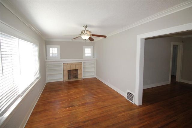 2230 E 67th Terrace, Kansas City, MO 64132