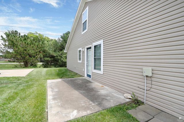 2420 Walden Lane, Manhattan, KS 66502