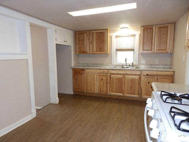 1128 W Mesa Ave, Pueblo, CO 81004