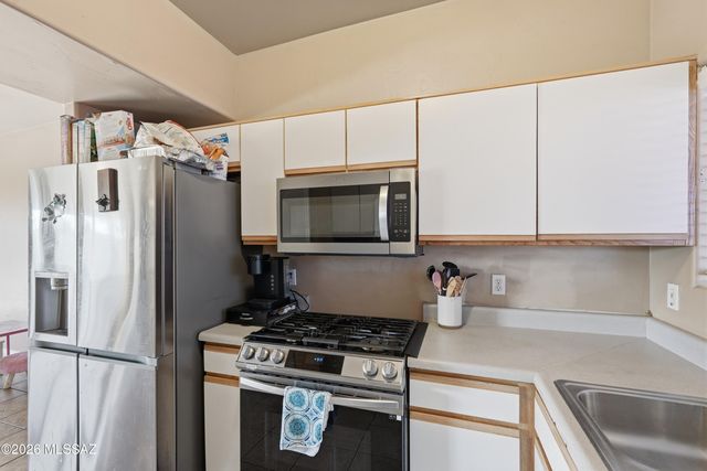 6037 S Avenida Bodega, Tucson, AZ 85706