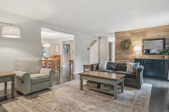 3232 Plantation Trail, Fort Wayne, IN 46818