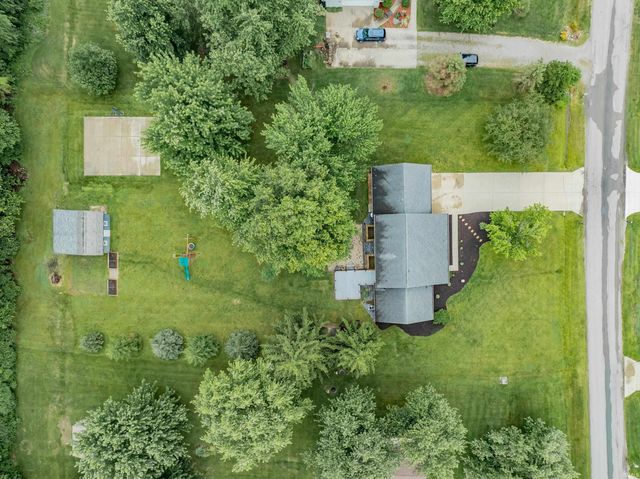 3232 Plantation Trail, Fort Wayne, IN 46818