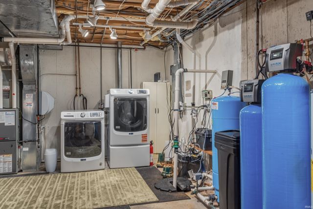 3232 Plantation Trail, Fort Wayne, IN 46818