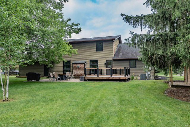 3232 Plantation Trail, Fort Wayne, IN 46818