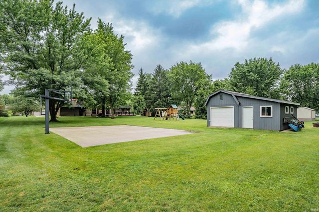3232 Plantation Trail, Fort Wayne, IN 46818