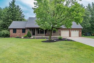 3232 Plantation Trail, Fort Wayne, IN 46818