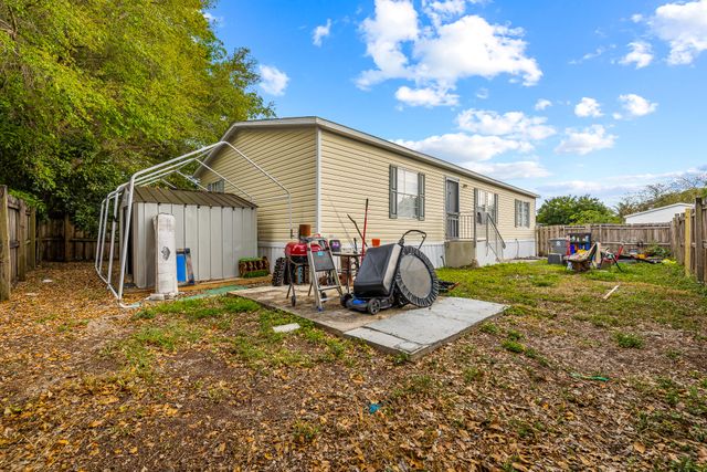 23018 Atlantic Circle, Boca Raton, FL 33428