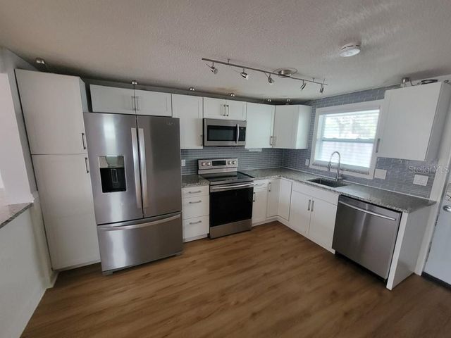 6907 FOREST AVENUE, New Port Richey, FL 34653