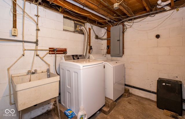 2603 Dell Zell Drive, Indianapolis, IN 46220