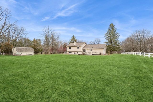 N2021 N Lake Shore DRIVE, Fontana, WI 53125