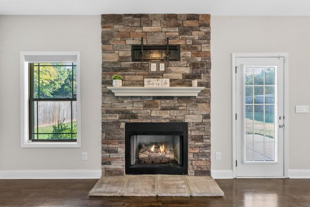 1197 Ewing Way, Clarksville, TN 37043