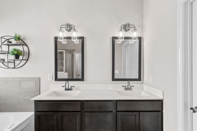 1197 Ewing Way, Clarksville, TN 37043