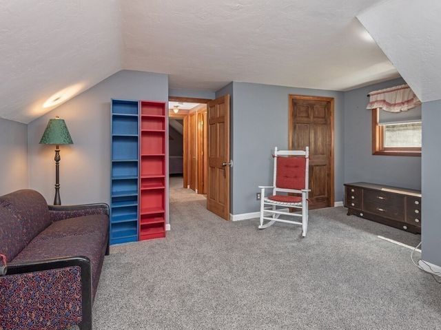 3 Hammond Street, Leicester, MA 01542