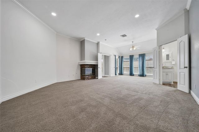 5918 Greenway Manor Lane, Spring, TX 77373