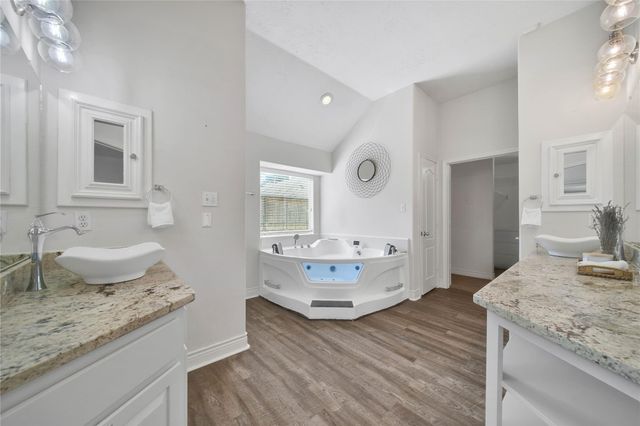 5918 Greenway Manor Lane, Spring, TX 77373