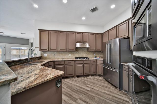 5918 Greenway Manor Lane, Spring, TX 77373