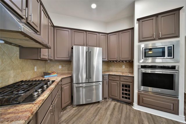 5918 Greenway Manor Lane, Spring, TX 77373