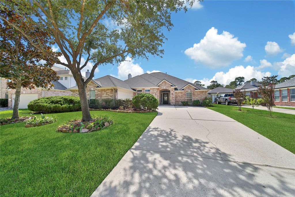 5918 Greenway Manor Lane, Spring, TX 77373