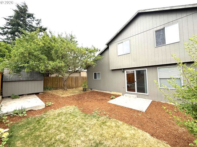 14225 Se CENTER St, Portland, OR 97236