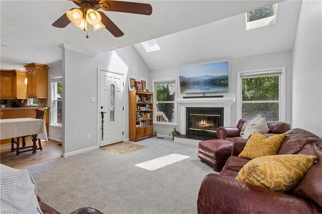 102 Militia CT, Yorktown, VA 23693