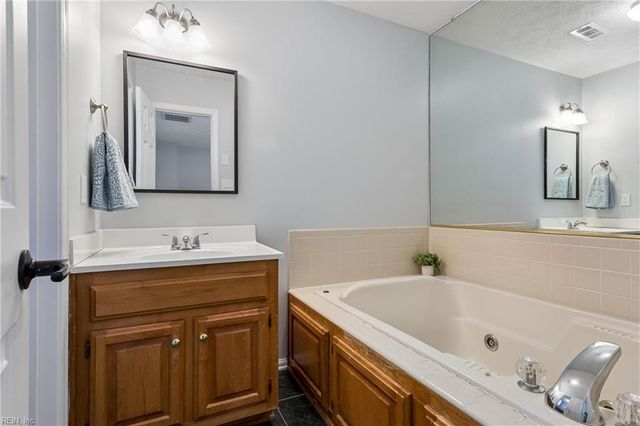 102 Militia CT, Yorktown, VA 23693