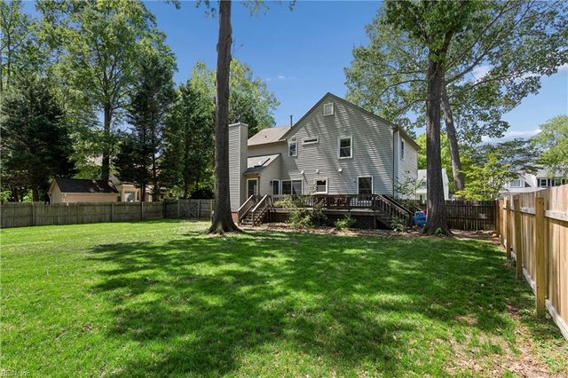 102 Militia CT, Yorktown, VA 23693