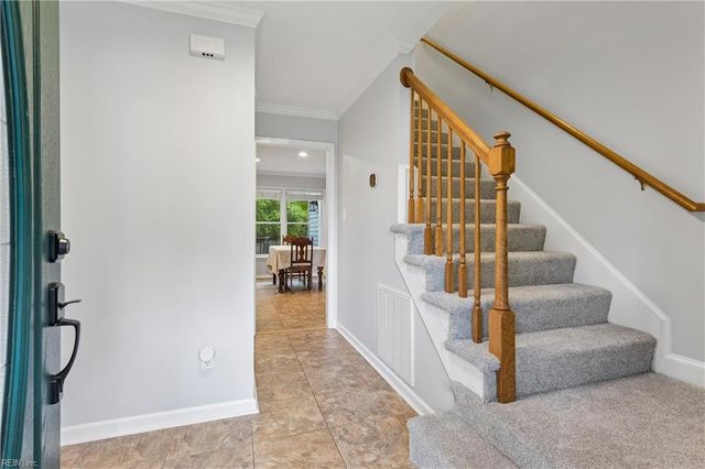 102 Militia CT, Yorktown, VA 23693