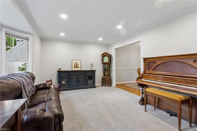 102 Militia CT, Yorktown, VA 23693