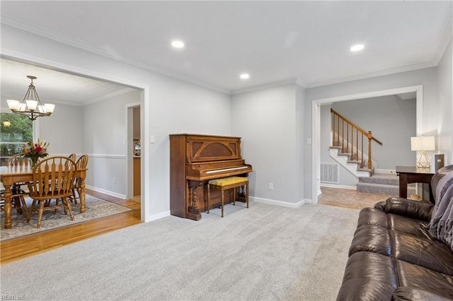 102 Militia CT, Yorktown, VA 23693