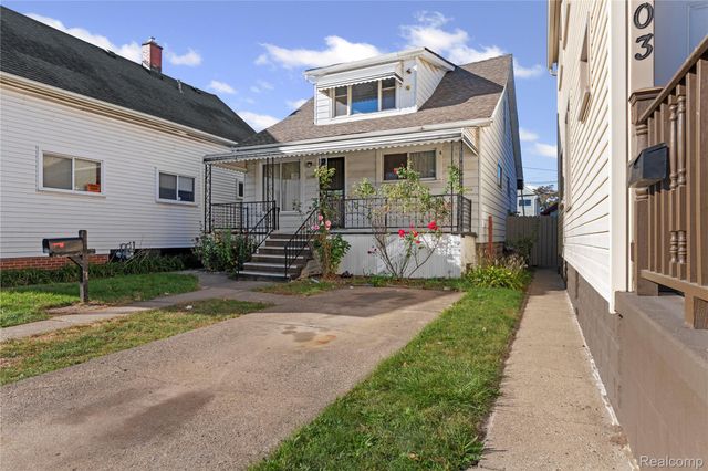 11399 Lumpkin Street, Hamtramck, MI 48212