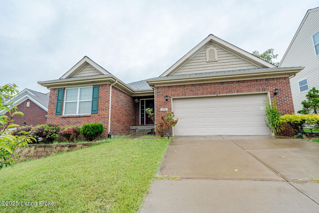 206 Brookfield Hills Ct, Louisville, KY 40245