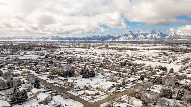 407 S 100 W, Providence, UT 84332