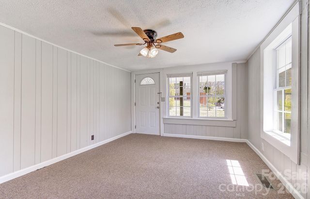 438 Loop Road, Hendersonville, NC 28792