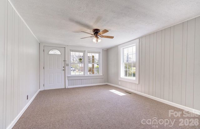 438 Loop Road, Hendersonville, NC 28792