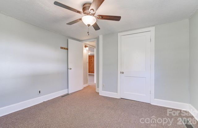 438 Loop Road, Hendersonville, NC 28792